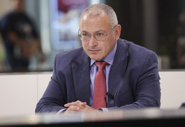 Миллиардер из хрущоб: почему бывший российский олигарх Ходорковский* не может уйти из политики  📷
