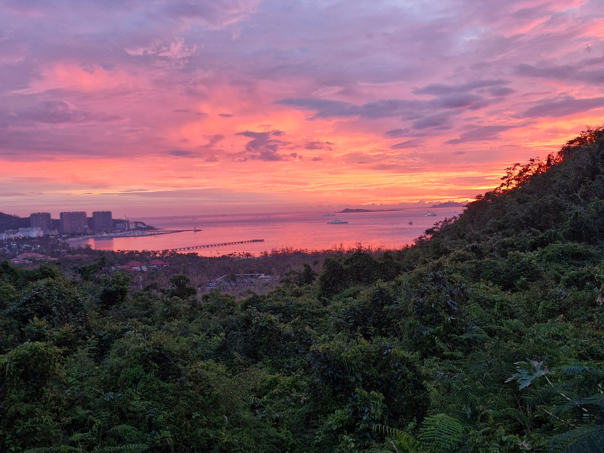 Из архива автора. Просто закат. Ни на что не намекаю