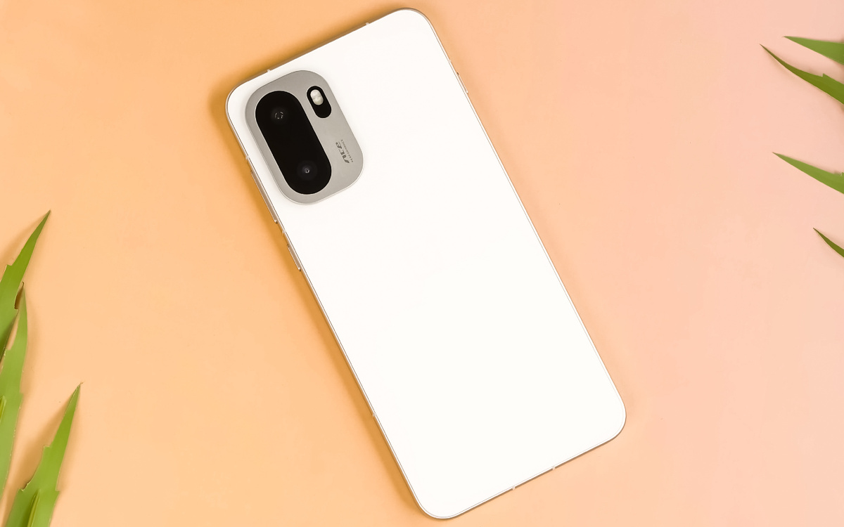 OnePlus Ace 6, OnePlus 15R получит тот же корпус