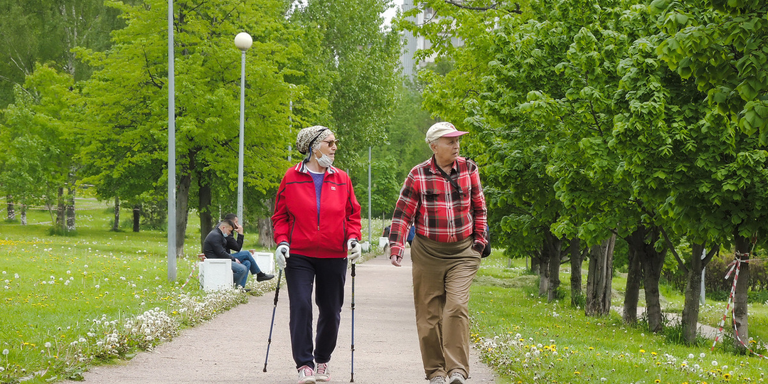 Болит стопа на той ноге, где "косточка" больше. Причина в "косточке"?