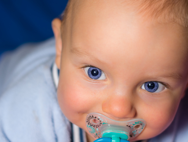 Самые популярные и редкие имена в России. 2025 год - От Варвары до Сталины и Люцифера