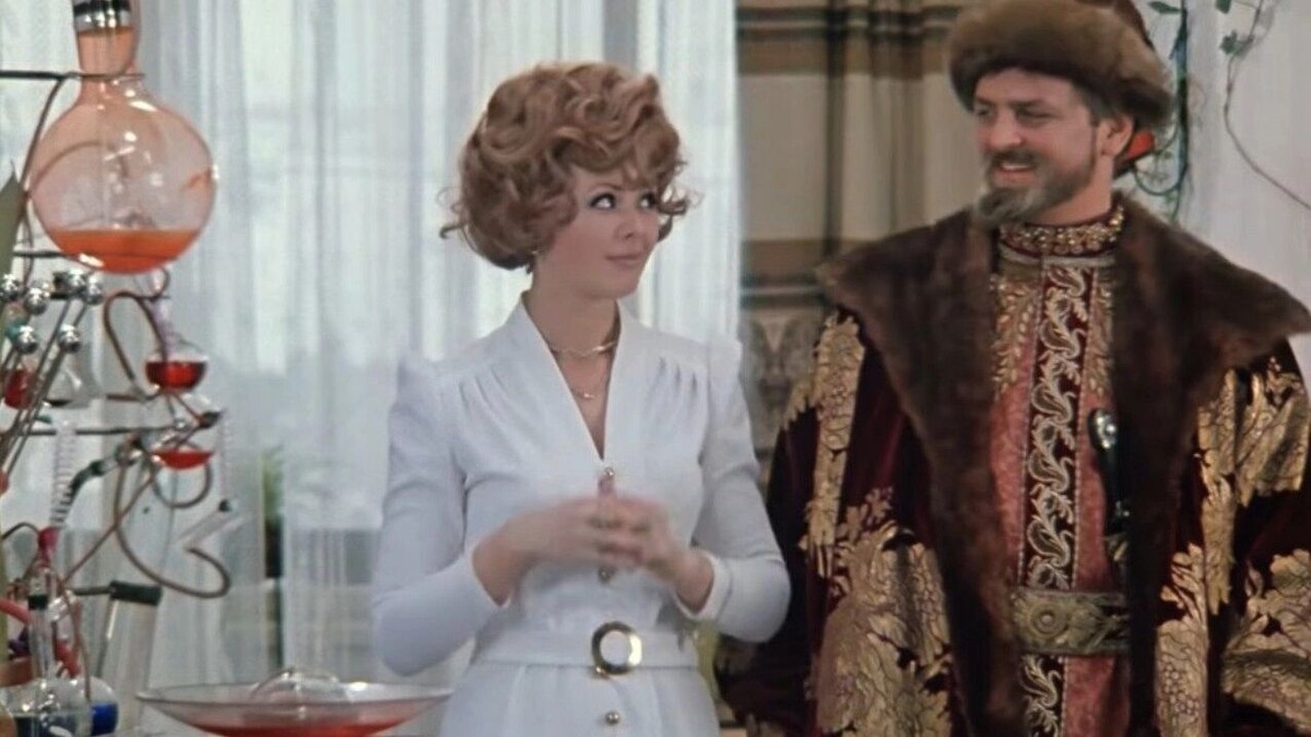     Источник: Кадр из фильма «Иван Васильевич меняет профессию» (комедия, реж. Леонид Гайдай, «Мосфильм», 1973 г.)