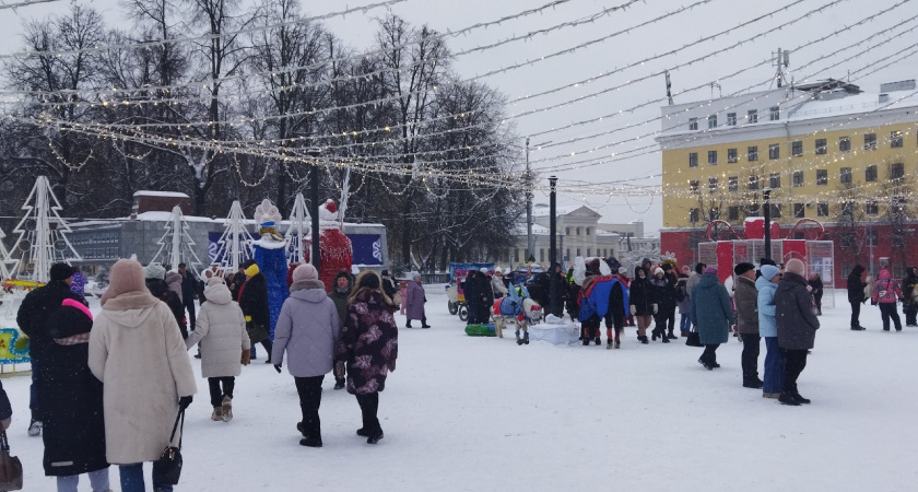    В Кирове новогоднее оформление Театральной площади сделают за 8,4 миллиона рублей