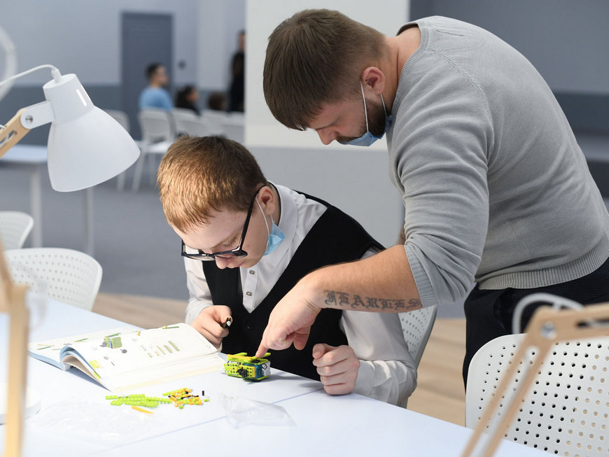 Юлия Холодова: «Дети с особенностями развития находятся в группе повышенного риска из-за своей очевидной отличности от большинства».
Фото: Денис Гордийко, kzn.ru