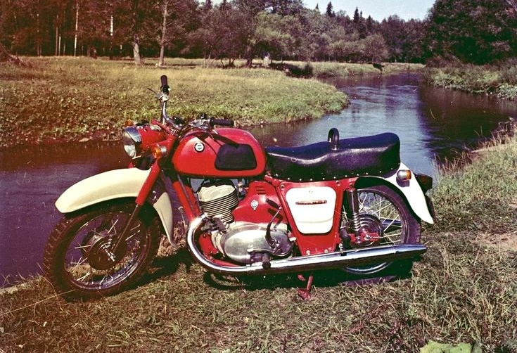 Почему после распада СССР перестали производить мотоциклы? Решил разобраться в вопросе