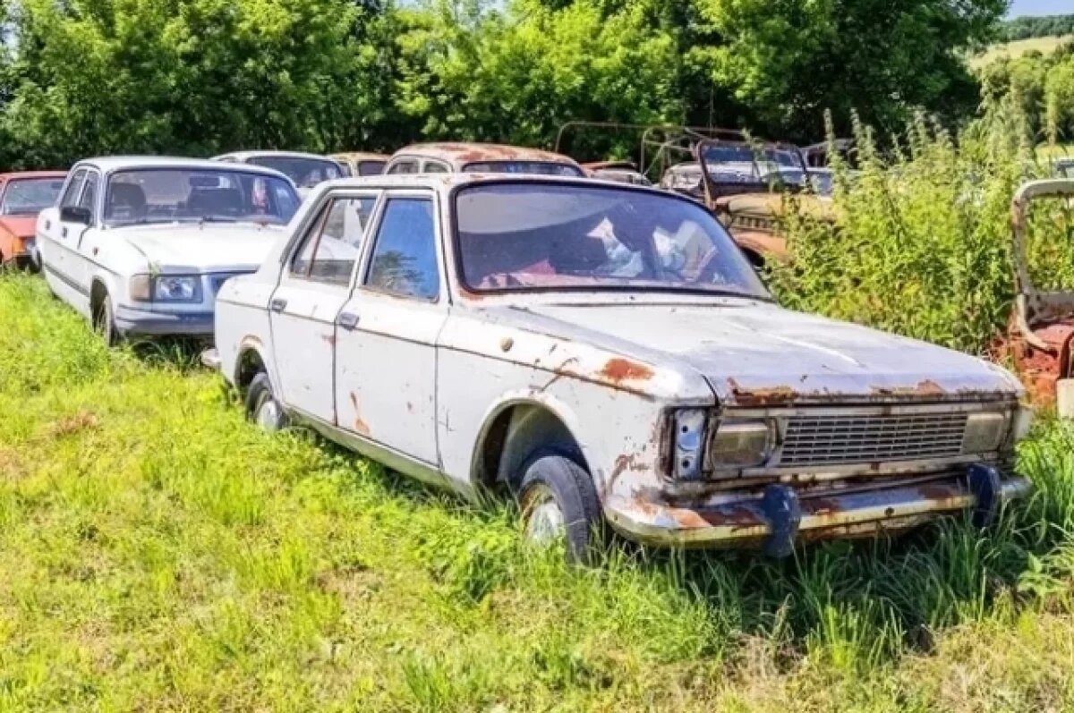    Из частного автомузея в Тульской области вывезены редчайшие экспонаты