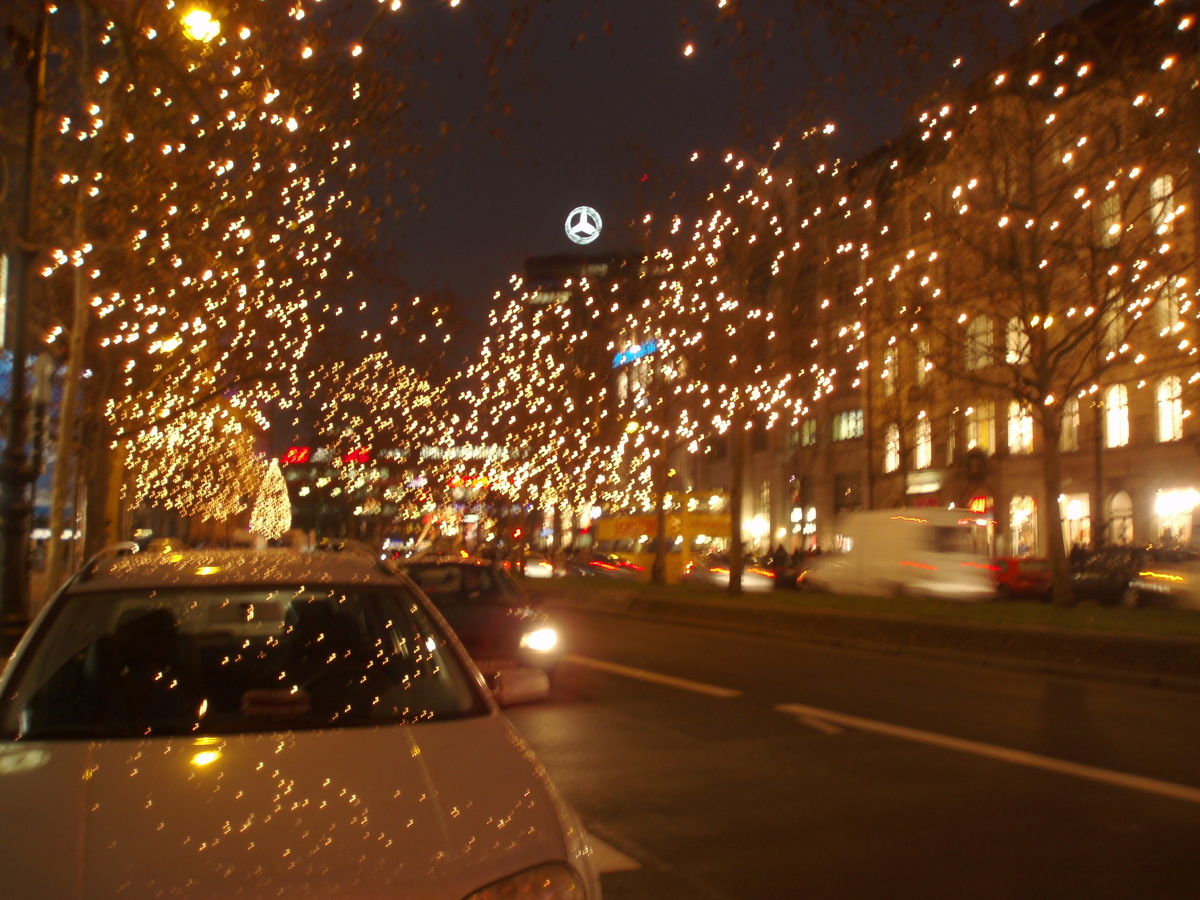 Украшенные к Рождеству и НГ улицы Берлина. Фото автора. 