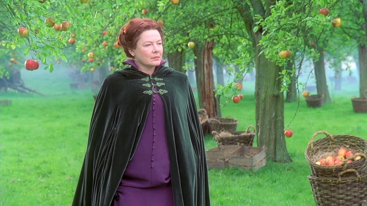 Кристина Льюис. Она же Злая Королева. Материалы сайта https://ru.kinorium.com