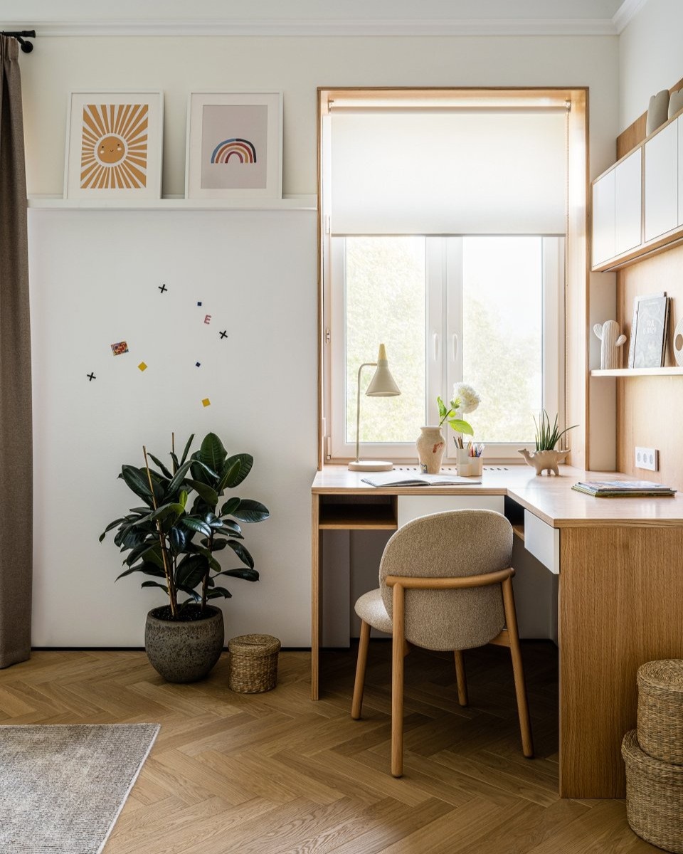 На фото: детская в квартире 82,3 кв.м в г. Москве. Архитектор-дизайнер: Екатерина Любимкина, архитектурное бюро Carton group; декоратор: Ольга Рябова; фотограф: Евгений Кулибаба