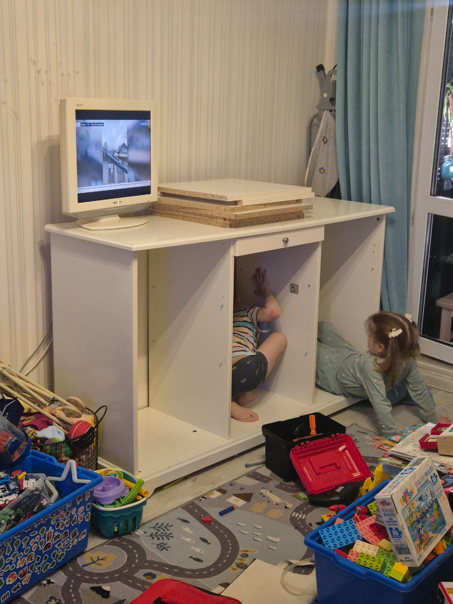 Разбираем сервант