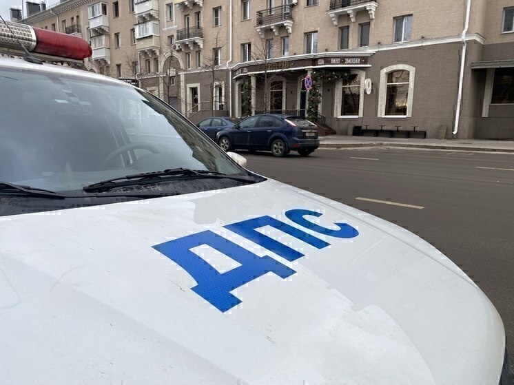     Жительнице Белгорода выписали штраф за неправильную парковку во дворе дома, фото: МК в Белгороде (архив)