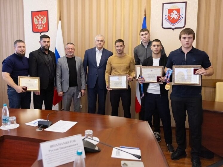     Фото: пресс-служба главы Крыма