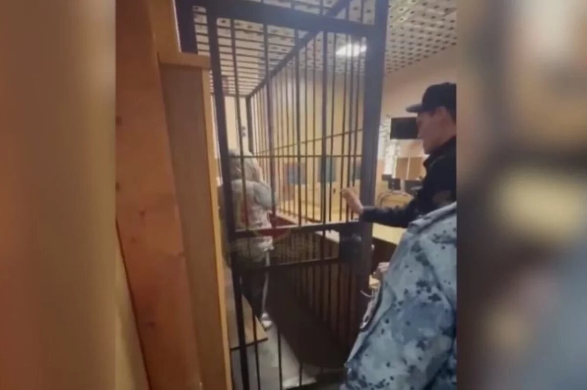    Посодействовала.