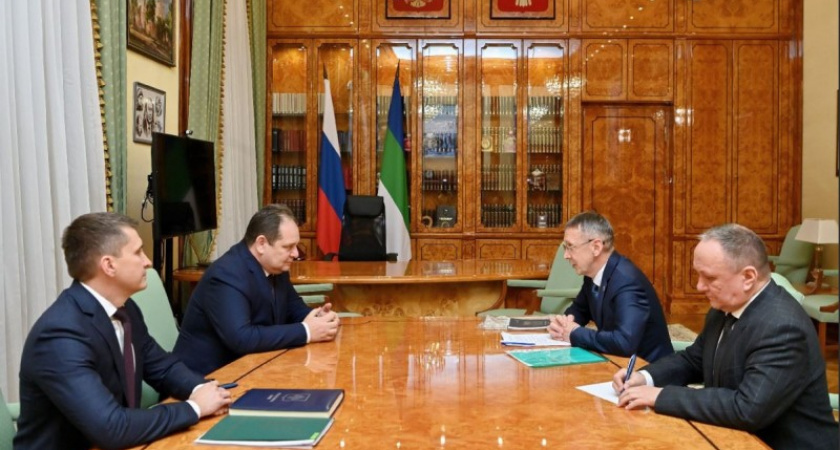    Ростислав Гольдштейн призвал "Коми войтыр" к совместной работе в Год единства народов России