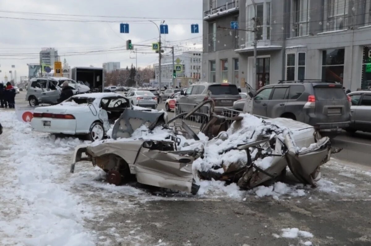    В Новосибирске установили инсталляцию в память о жертвах ДТП