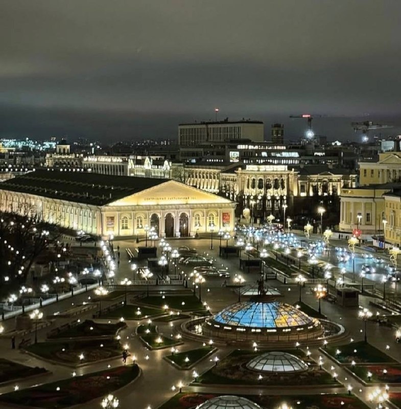 Фото из ичного блога Эмре Алтуга