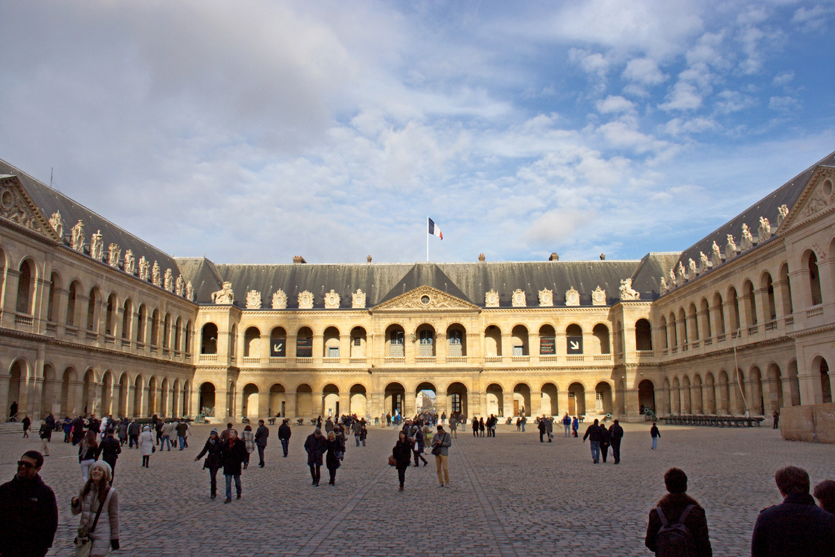 Парадный двор