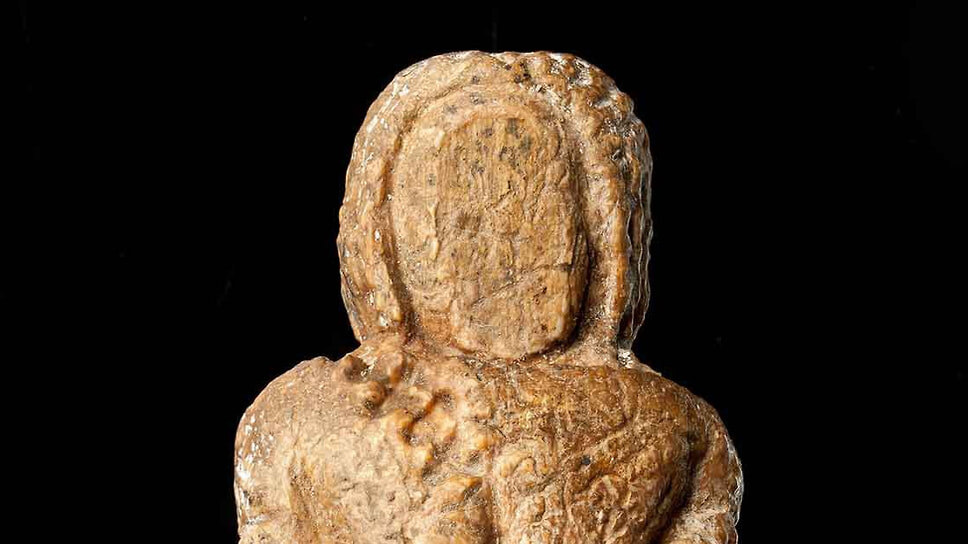 Статуэтка женская с косой (без лица). 20–18 тыс. до н. э..📷Фото: Государственный исторический музей