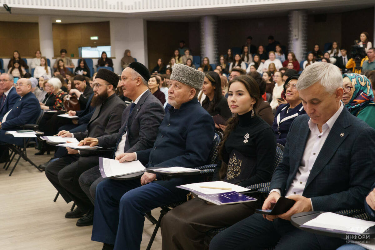 В зале сегодня собрались многие известные личностиФото: © Салават Камалетдинов / «Татар-информ»