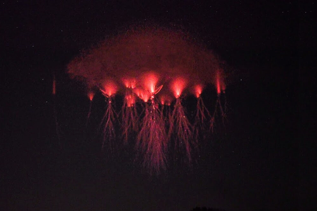 Спрайты — необычное природное явление