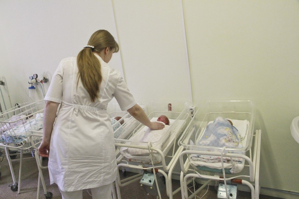 Женщина отказалась от малыша. Фото: Олег Укладов