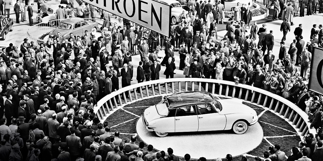 Почему Citroën отказался от вакуумного усилителя в 50-х, когда все им пользовались. История гениального решения