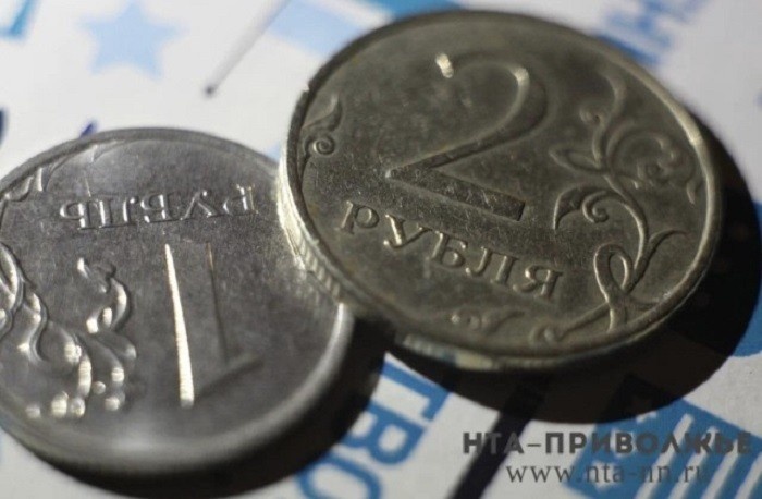    Жители ПФО вёдрами несли мелочь в банки на "Монетной неделе"