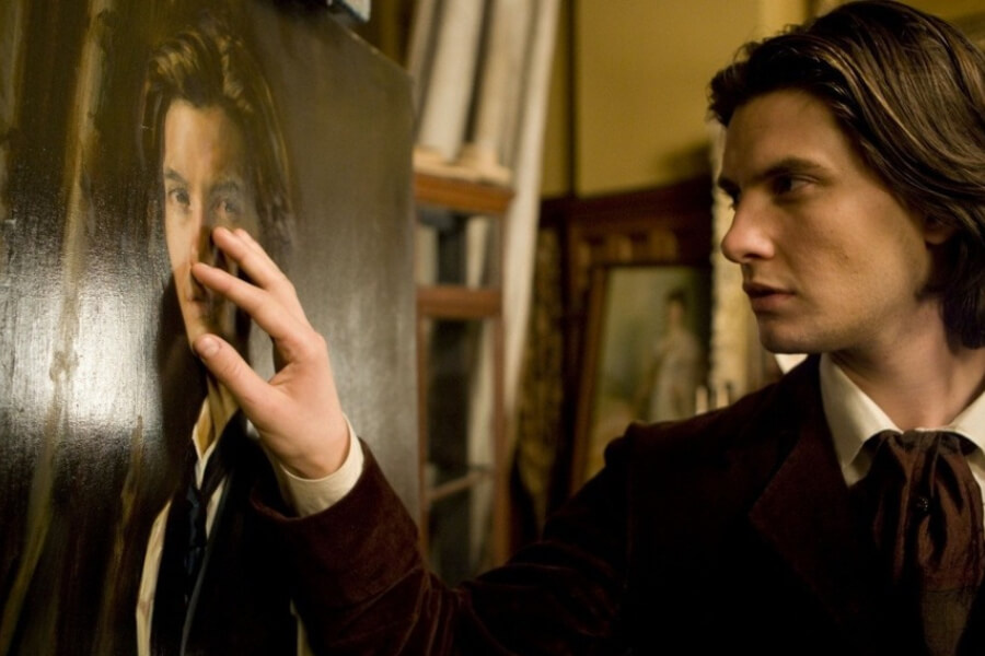 Стоп-кадр из фильма «Дориан Грей» (2009 г.)