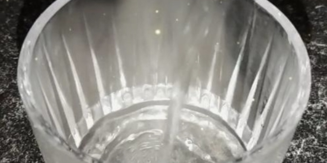 Вода натощак для пожилых: научный вердикт врачей