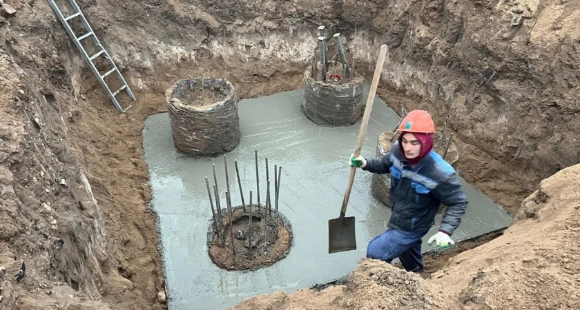    Началась установка 50-метрового колеса обозрения в Красноармейском районе Волгограда