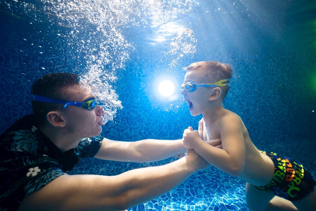 Если у ребенка гиперактивность, родителям важно уделить внимание его физической активности