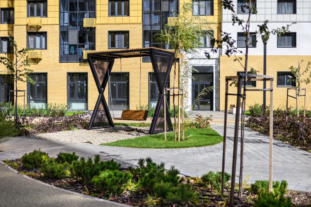 Пример благоустройства территории в ЖК «Яблоневые сады»