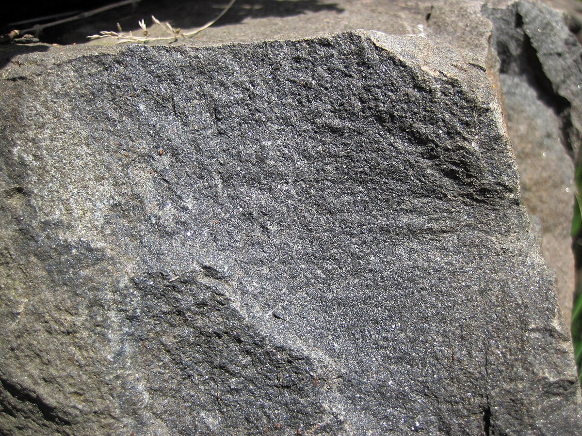 Крымский габбро-диабаз, брусчаткой из которого и вымощена Красная площадь