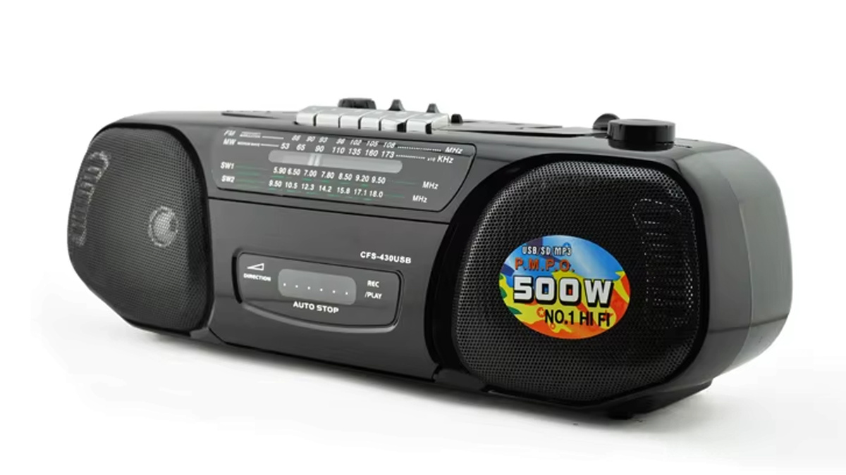 Самый масштабный обман 90-х – магнитофоны 500 ватт из Китая