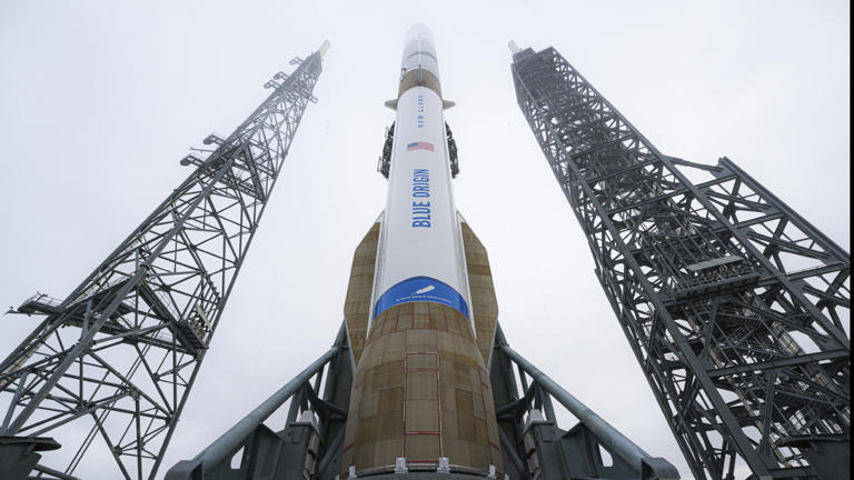 SpaceX больше не монополист на рынке многоразовых ракет