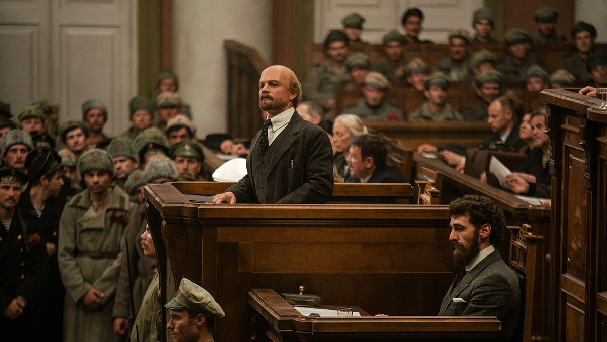   Кадр из сериала «Хроники русской революции» / режиссер Андрей Кончаловский