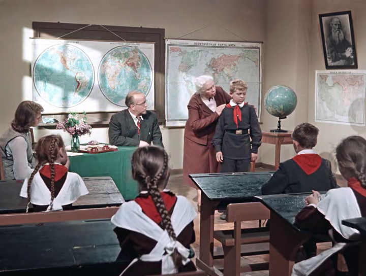 Кадр из фильма "Старик Хоттабыч" (1956)