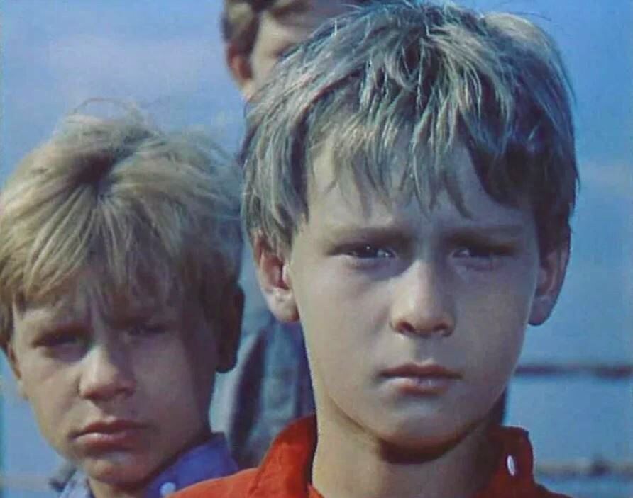 Сергей Остапенко в роли Мальчиша-Кибальчиша (кадр фильма)