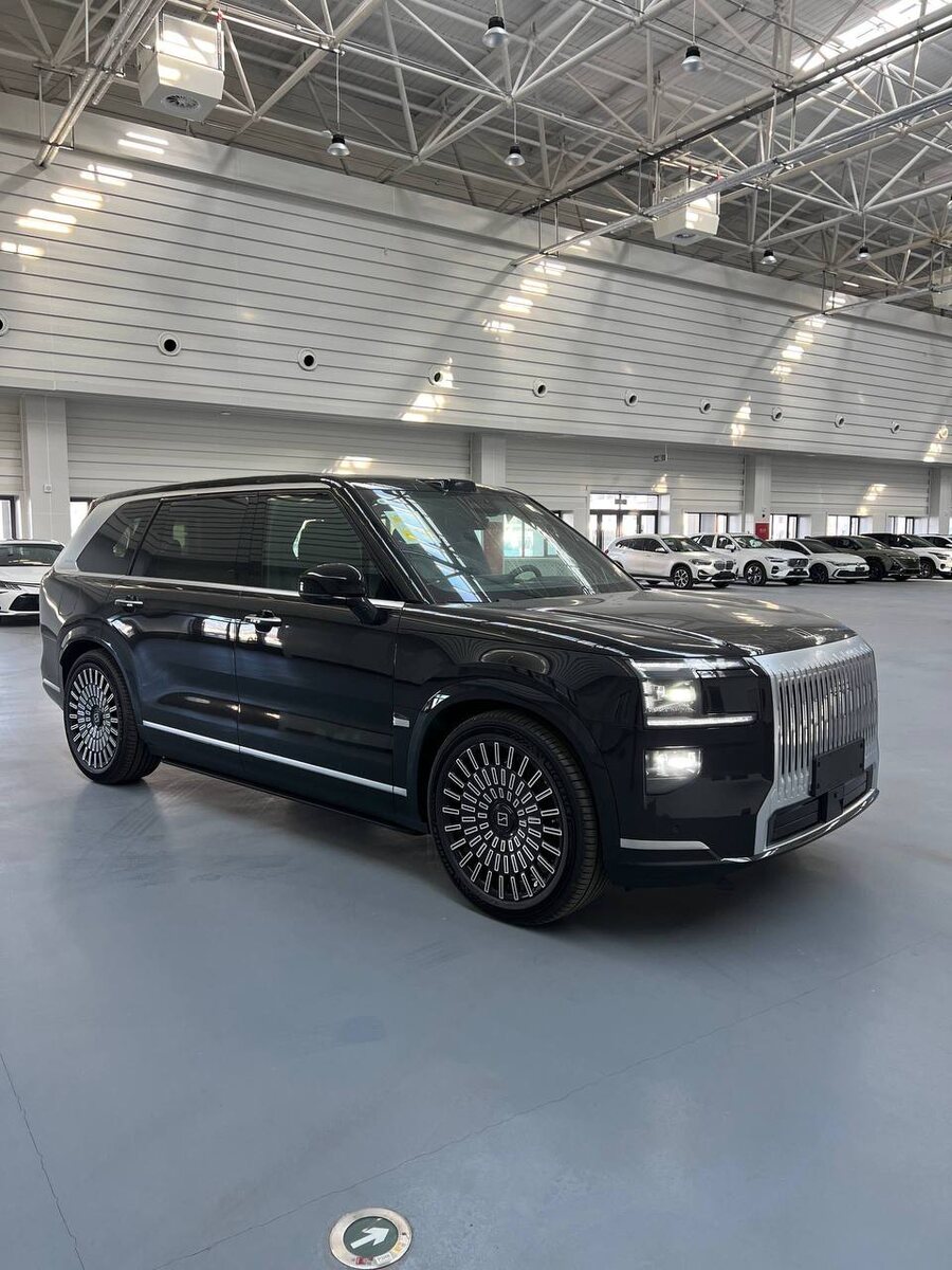 Вид спереди