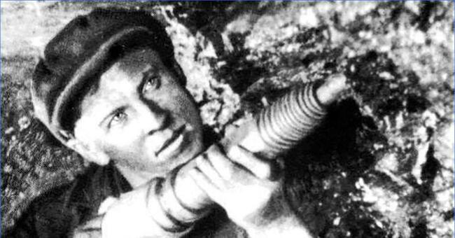 Стаханов. Источник изображения: сайт konstruktortestov.ru