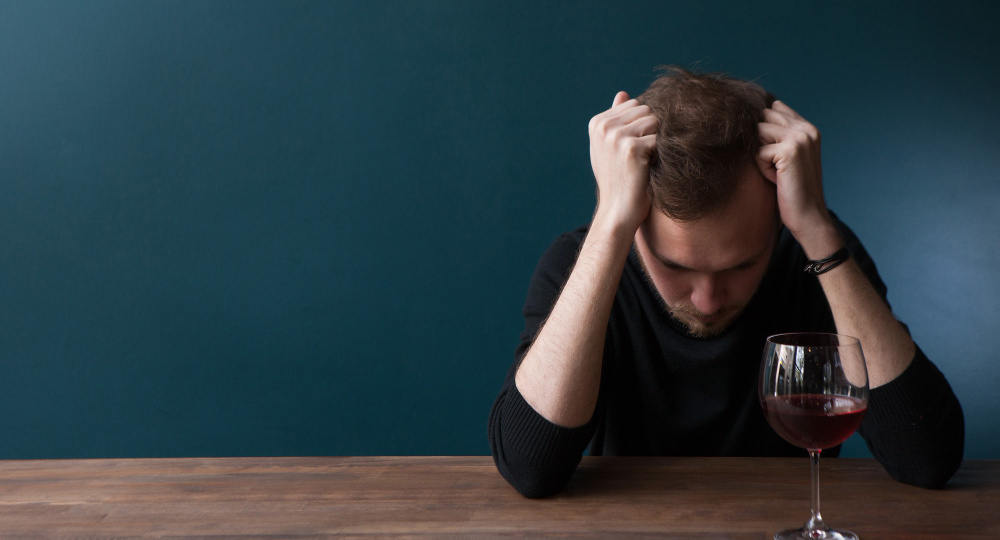 Алкоголизм — болезнь или просто привычка?