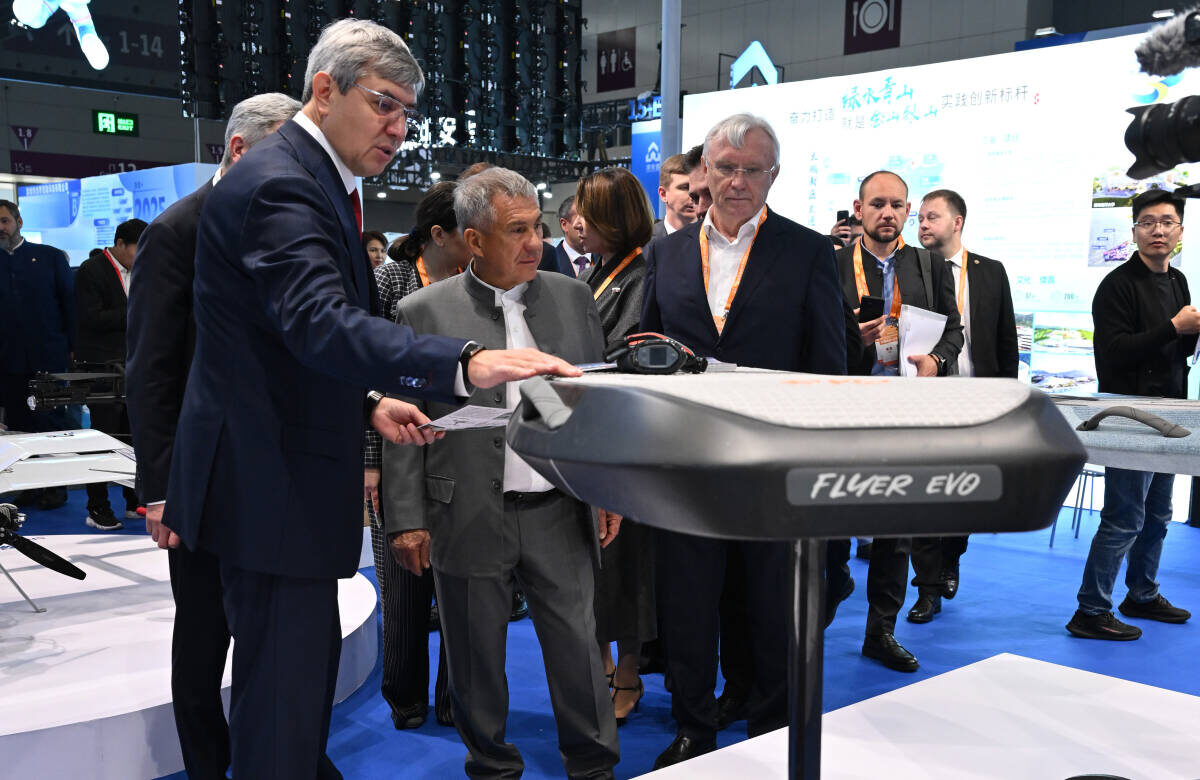 Среди экспонатов – системы искусственного интеллекта для медицинской диагностики и генной инженерии, разработки в области промышленной автоматизации, производства полупроводников и новых материаловФото: rais.tatarstan.ru