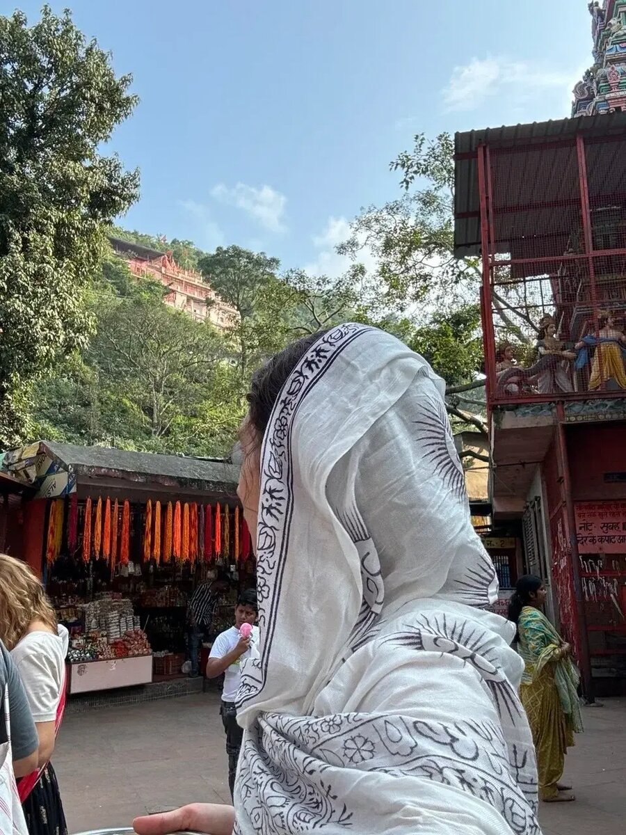    Дарья Попова