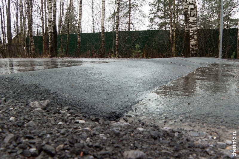    Искусственные неровности установили на отремонтированном участке от развилки на второе кладбище до восьмого причала