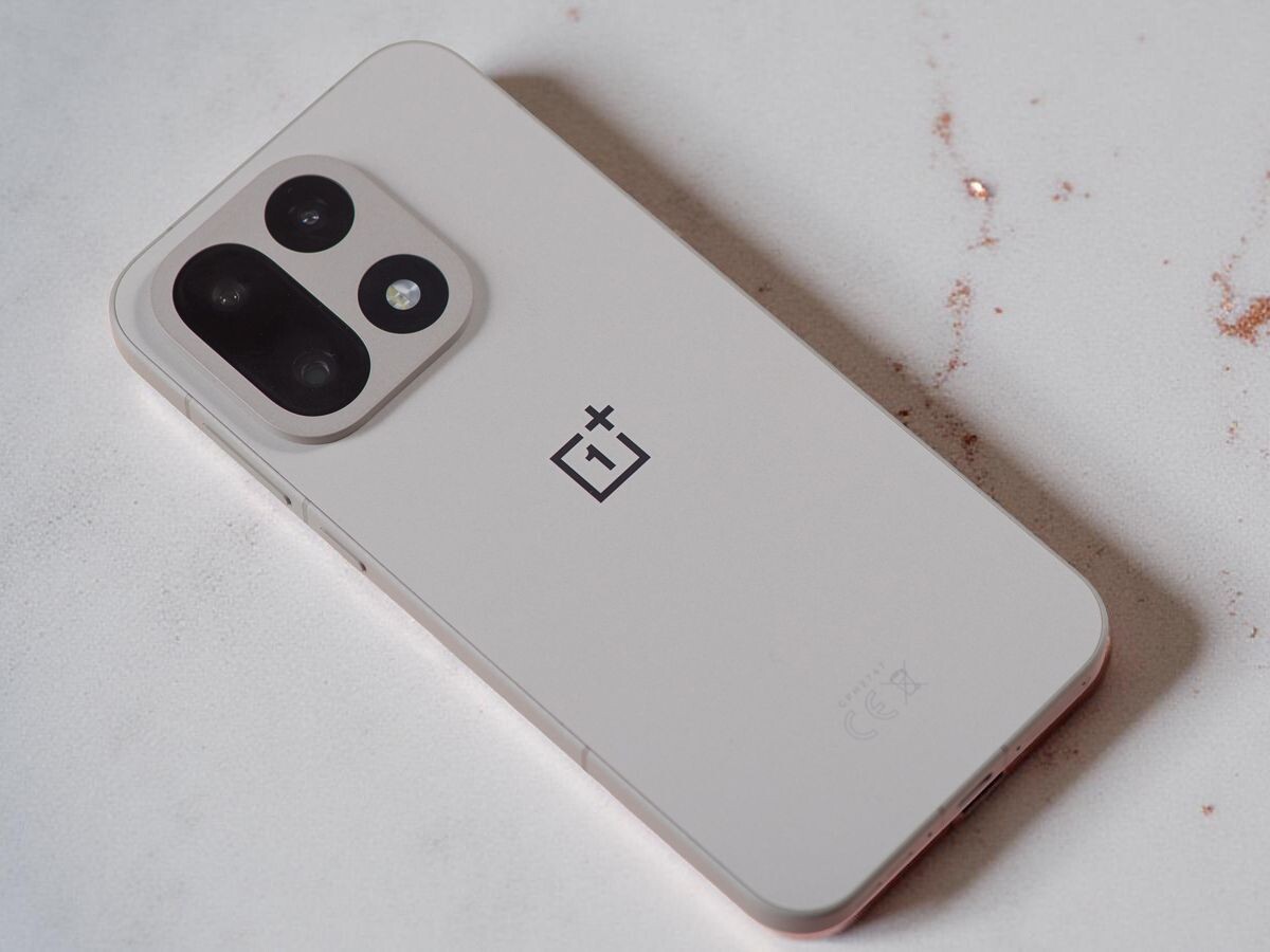    Обзор OnePlus 15: когда играешь на максимуме и не смотришь на проценты