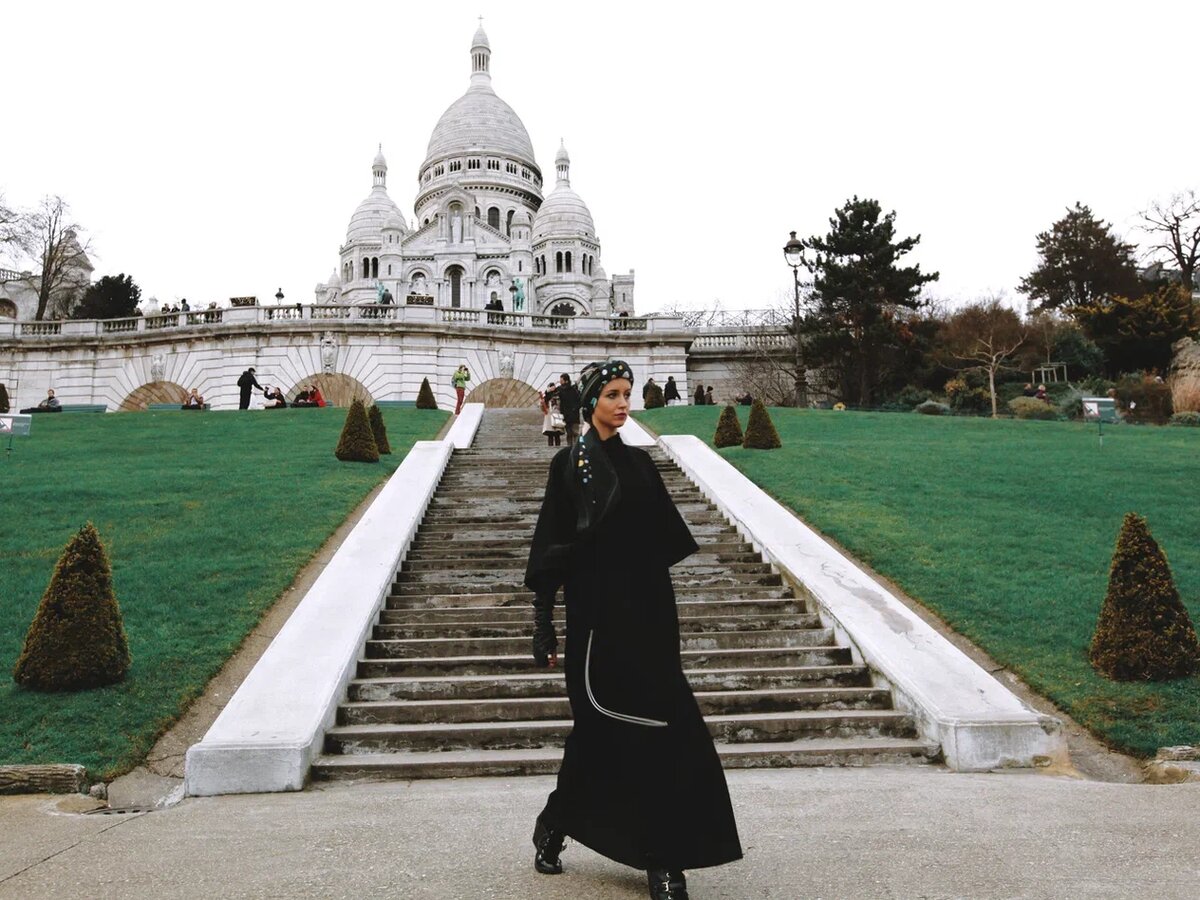 Подбирайте образ под локации, в которых собираетесь делать кадры. На фото - Натали Османн