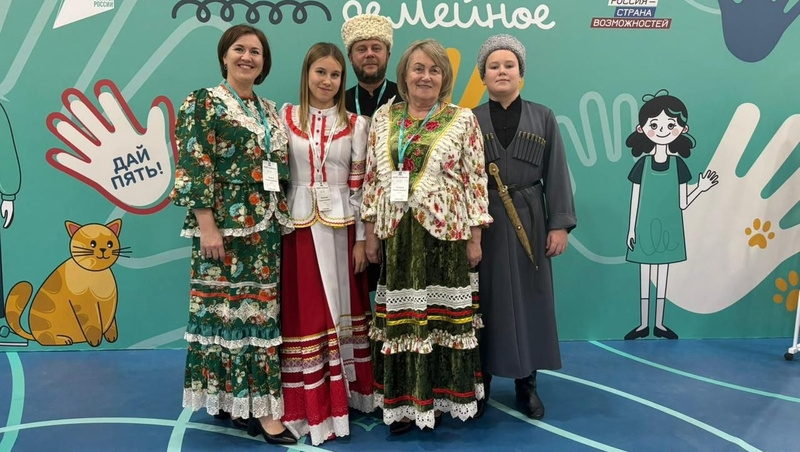    Представлять семью на конкурсе прибыло три поколения Фото: предоставлено Еленой Колесниковой