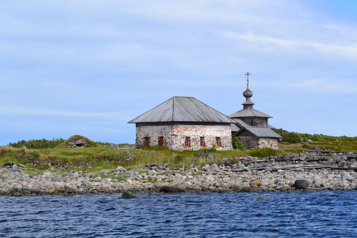 Постройка на Заяцком острове (входит в архипелаг Соловецких островов), люди здесь не живут