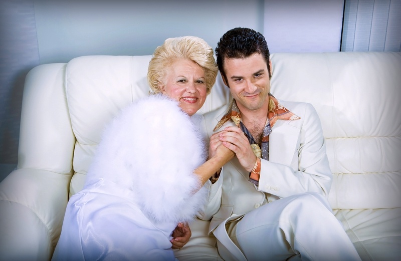 Современное постановочное фото из открытых источников