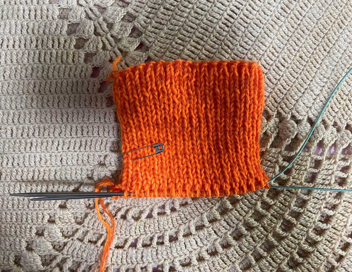 Воротник для собачьего свитера.